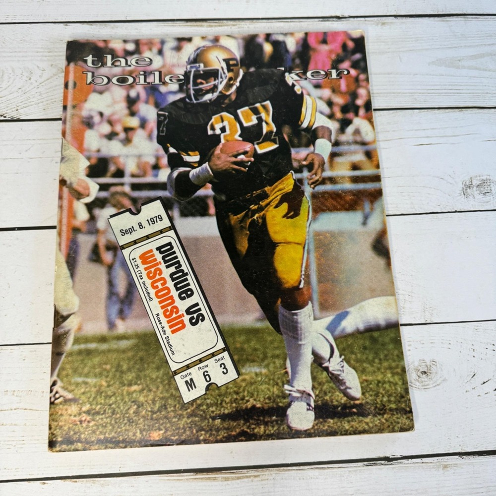 Vintage 1979 Purdue Football Programs  Wisconsin & Roses Are Black Covers - Picture 2 of 10